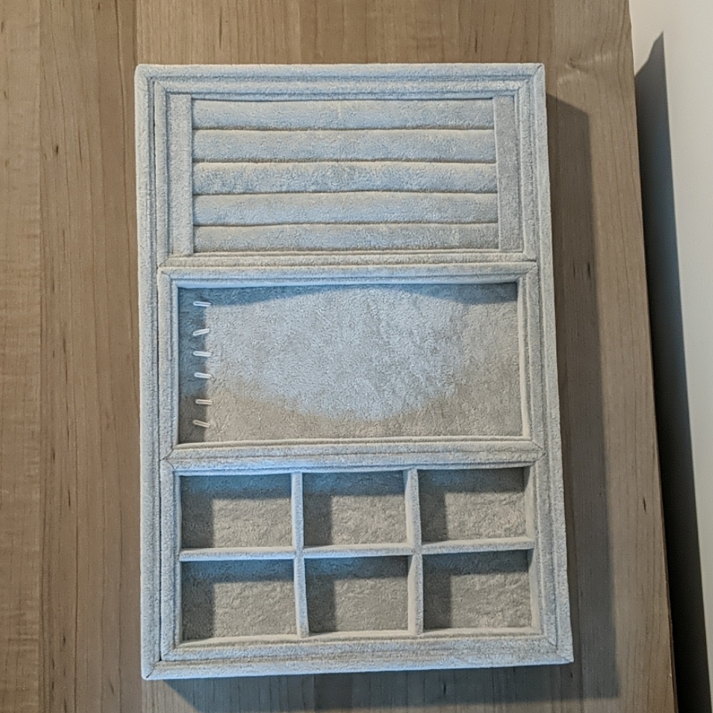 Jewelry organizer